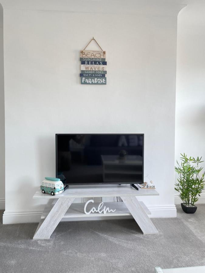 Light And Airy 1 Bedroom Flat 700M From The Beach Bournemouth Ngoại thất bức ảnh