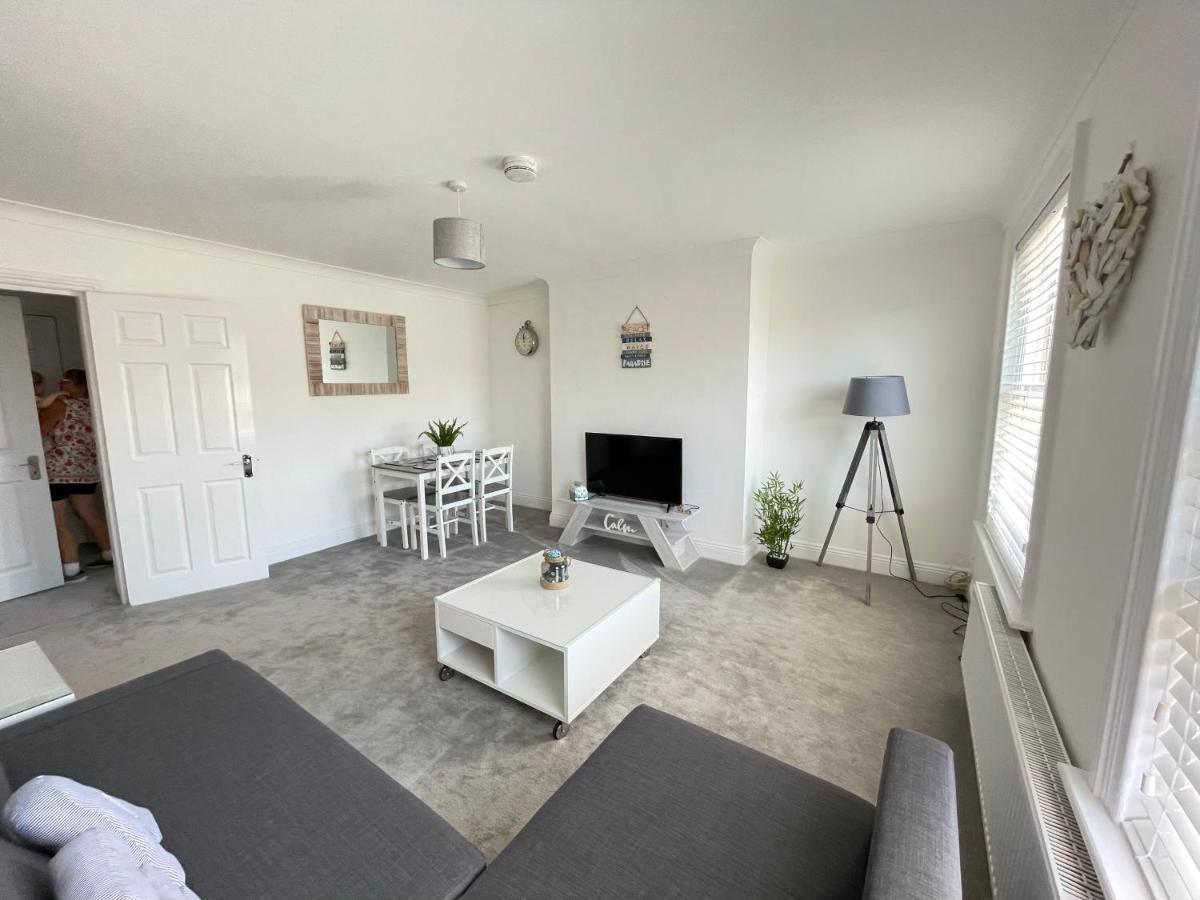 Light And Airy 1 Bedroom Flat 700M From The Beach Bournemouth Ngoại thất bức ảnh