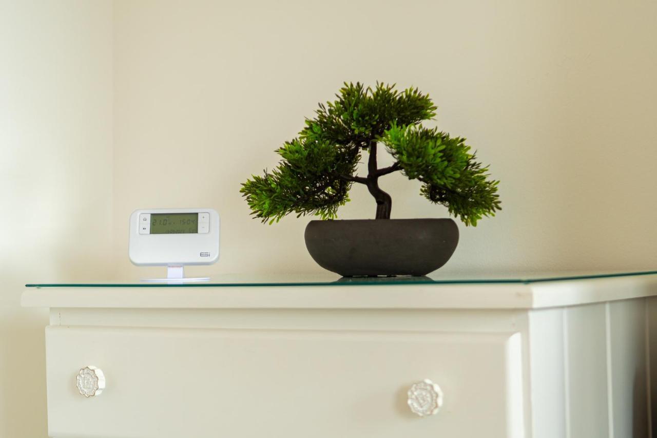 Light And Airy 1 Bedroom Flat 700M From The Beach Bournemouth Ngoại thất bức ảnh