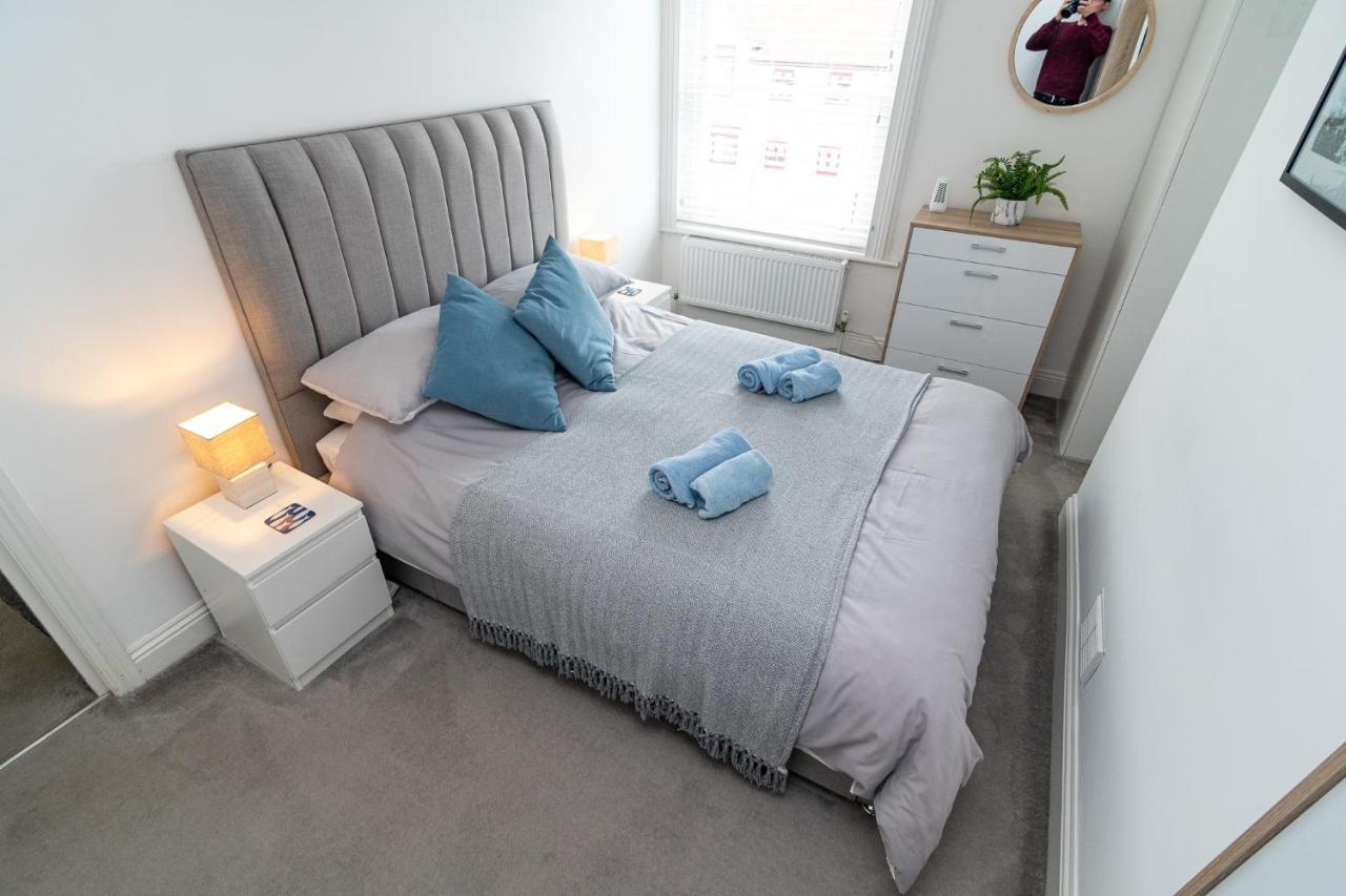 Light And Airy 1 Bedroom Flat 700M From The Beach Bournemouth Ngoại thất bức ảnh