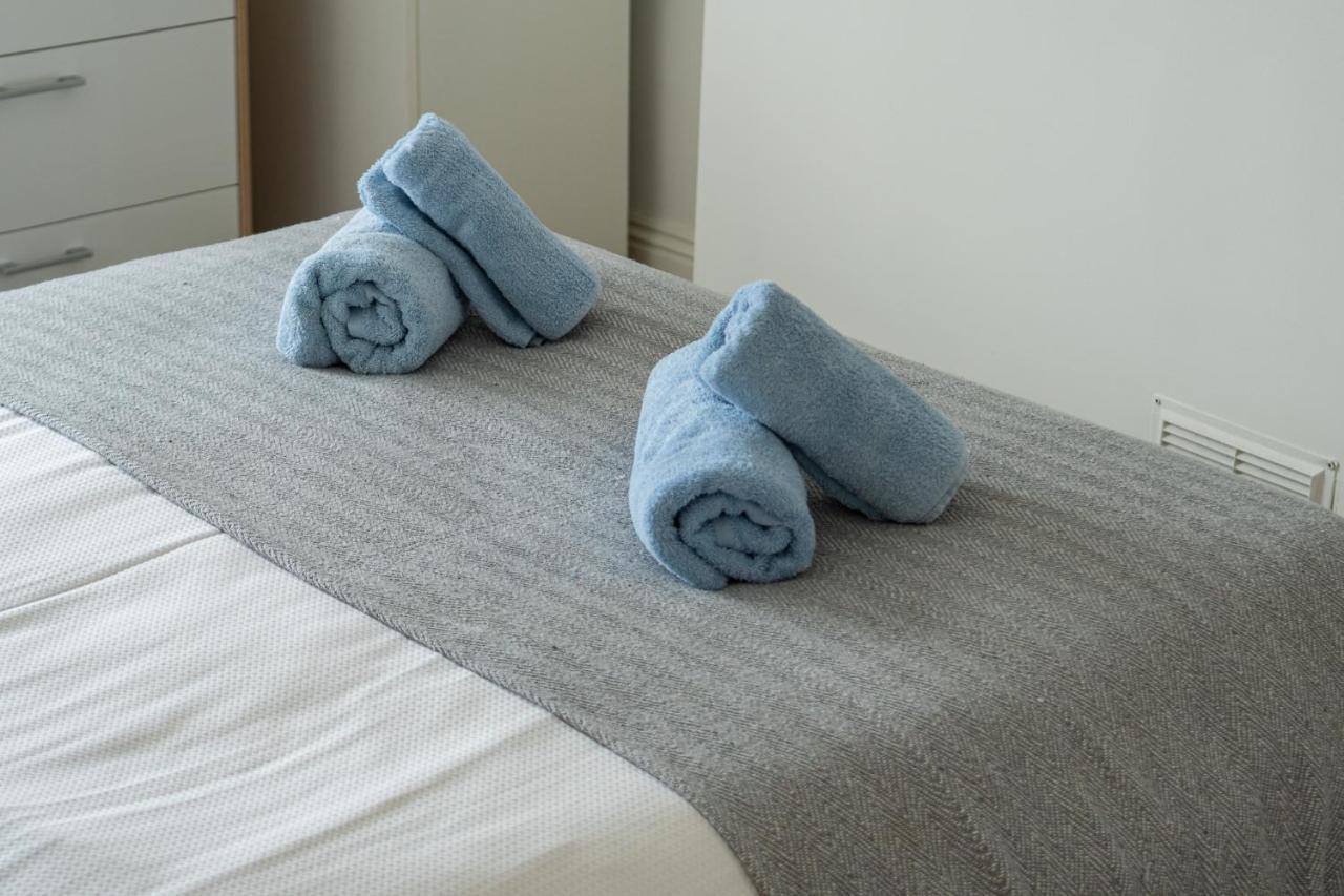 Light And Airy 1 Bedroom Flat 700M From The Beach Bournemouth Ngoại thất bức ảnh